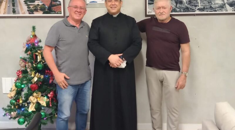 Padre Frederico Gurgel Câmara se despede da comunidade cupirense